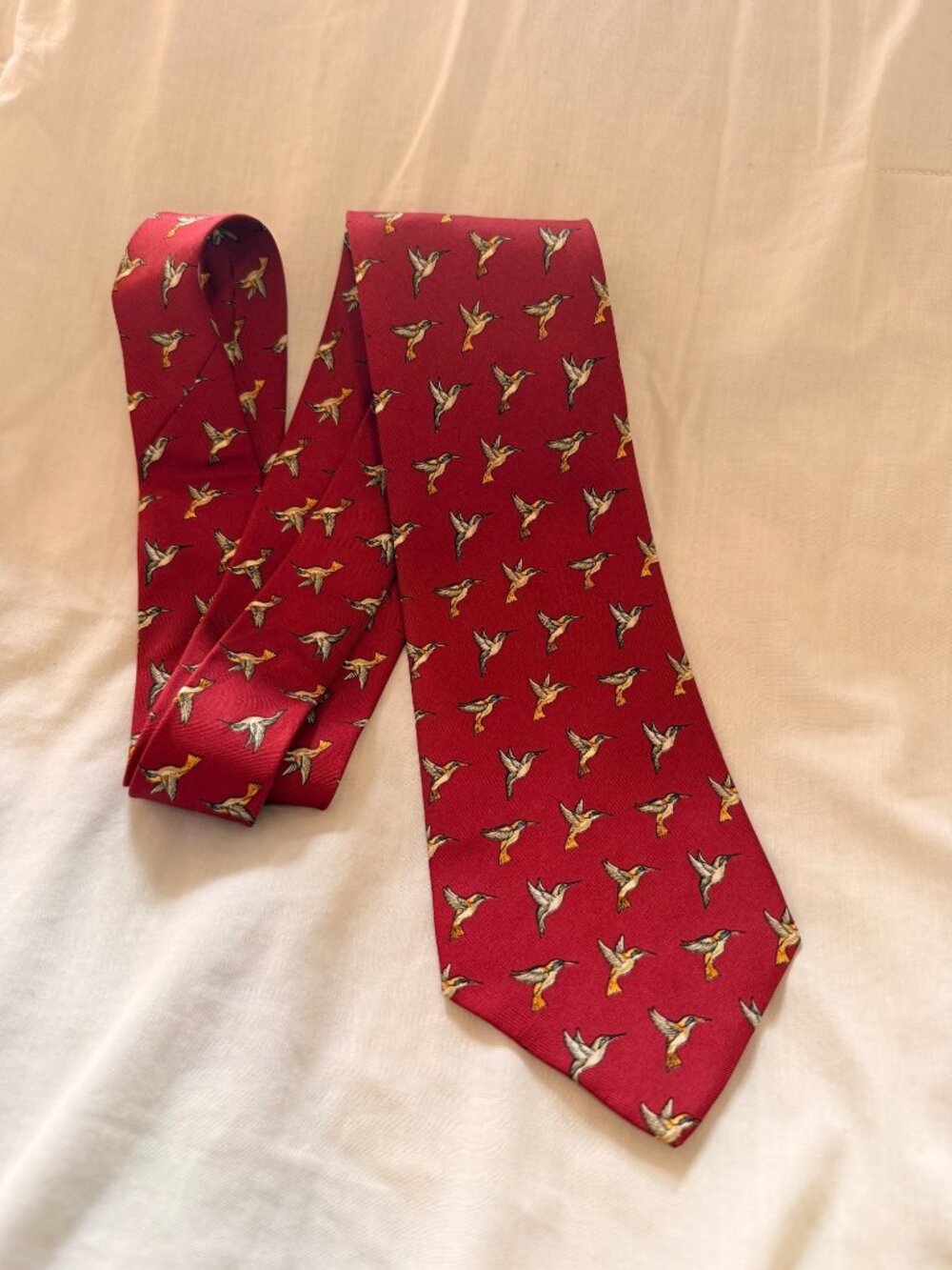 Tiffany & Co. Vintage Mens Red w/ Hummingbird Pattern Silk Neck Tie